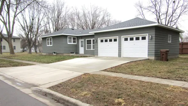 1202 N 5th ST, Montevideo, MN 56265