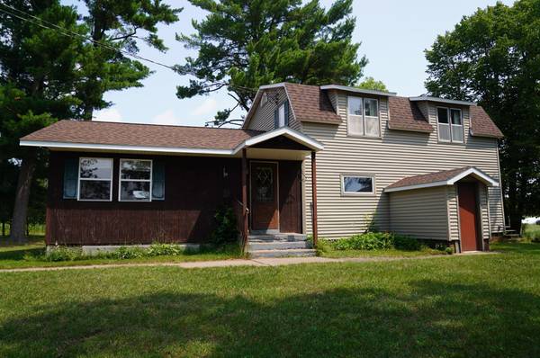 1847 Dubois RD, Webster, WI 54893