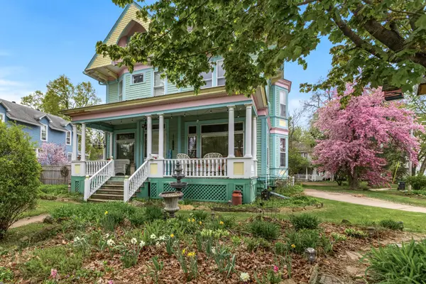 930 3rd AVE, Eau Claire, WI 54703