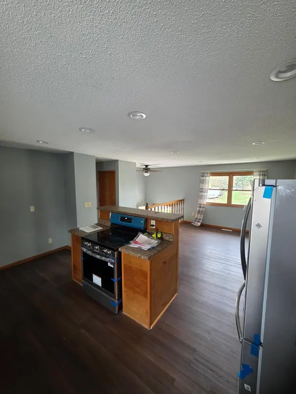 1617 Crystal DR, Albert Lea, MN 56007