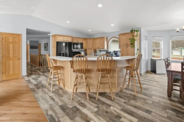 10100 Maple LN, Detroit Lakes, MN 56501