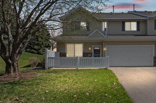 3053 Juniper LN #D, Woodbury, MN 55125