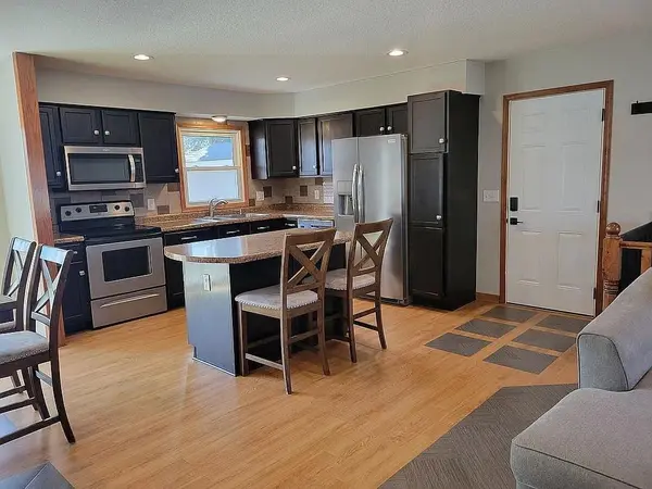 500 6th ST NE, Stewartville, MN 55976