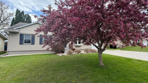 500 6th ST NE, Stewartville, MN 55976