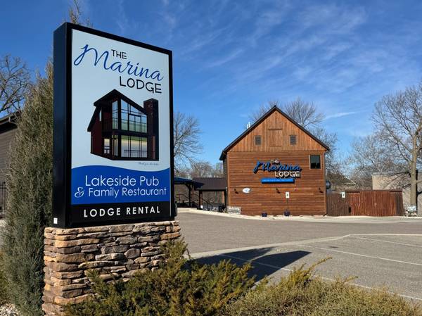 501 & 504 Lake AVE, Fairmont, MN 56031