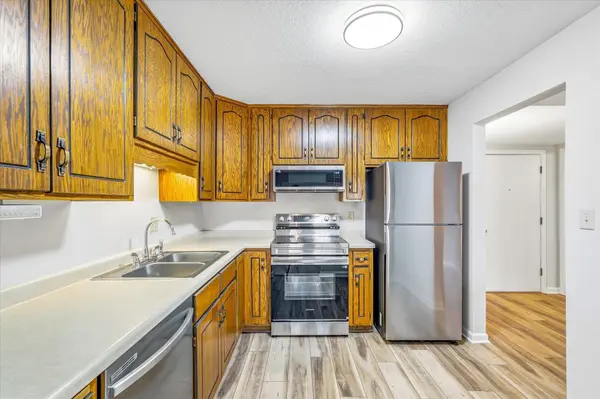 3150 Glen Oaks AVE #105A, White Bear Lake, MN 55110