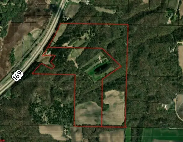 17471 Johnson Memorial DR, Jordan, MN 55352
