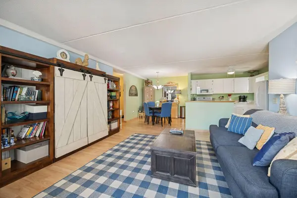2601 Kenzie TER #330, Saint Anthony, MN 55418