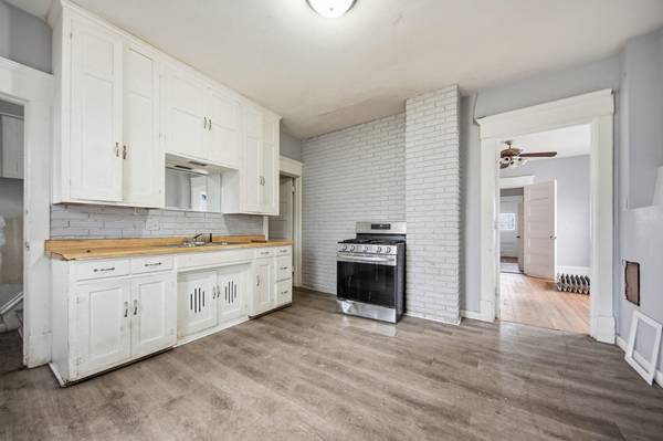 658 Edmund AVE, Saint Paul, MN 55104