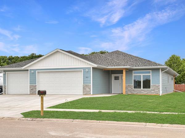 503 Darlene DR, Marshall, MN 56258