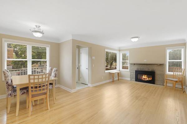 3821 W Broadway AVE, Robbinsdale, MN 55422