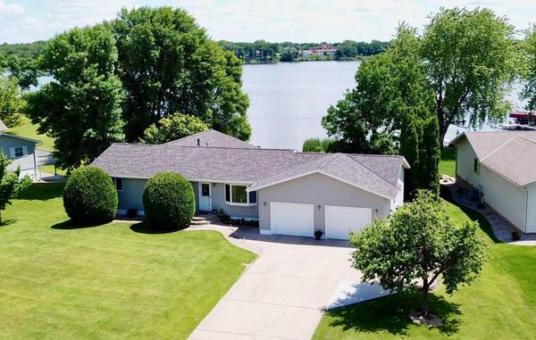 500 Hickman DR, Sauk Centre, MN 56378