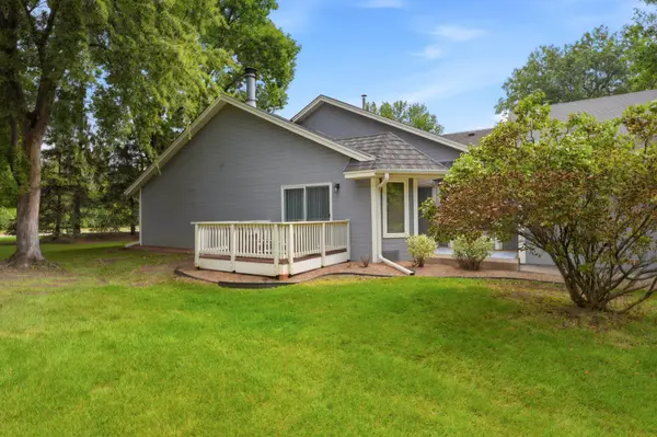 2741 River Hills DR S, Burnsville, MN 55337