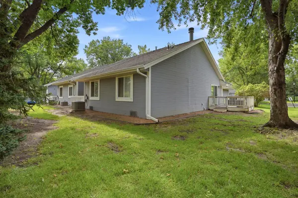 2741 River Hills DR S, Burnsville, MN 55337