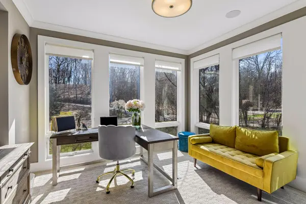 6604 Mohawk TRL, Edina, MN 55439