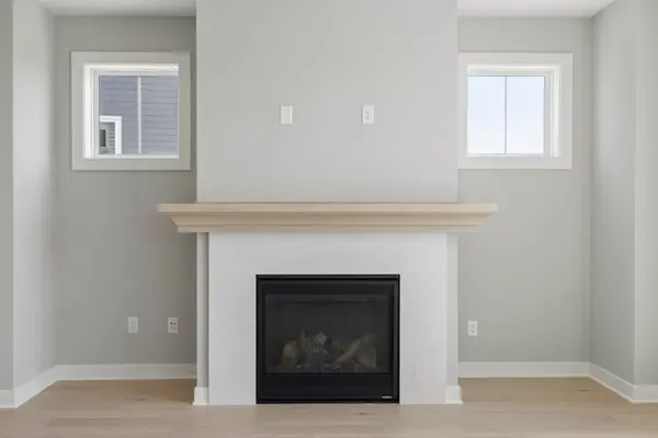 10409 Blackmoor RD, Woodbury, MN 55129