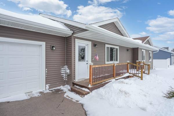 274 Nielsen LN, Chetek, WI 54728