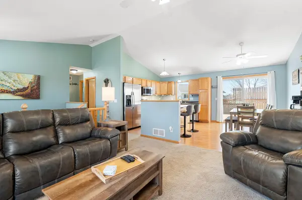 604 St Andrews DR, Mankato, MN 56001