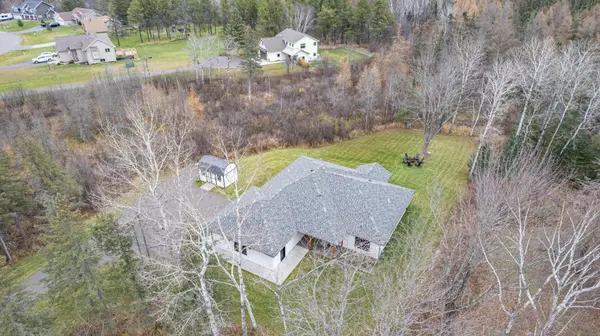 59 E Riverside RD, Esko, MN 55733