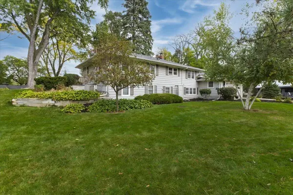 36 Western TER, Golden Valley, MN 55426