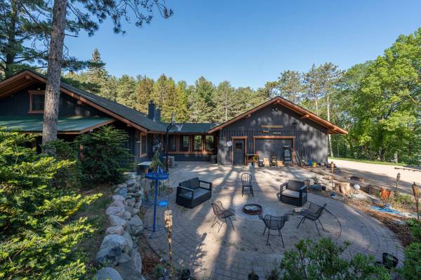 11 Cedar Point LN NW, Elysian, MN 56028