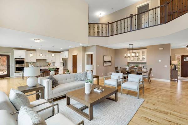 18928 Katrine CT, Lakeville, MN 55044