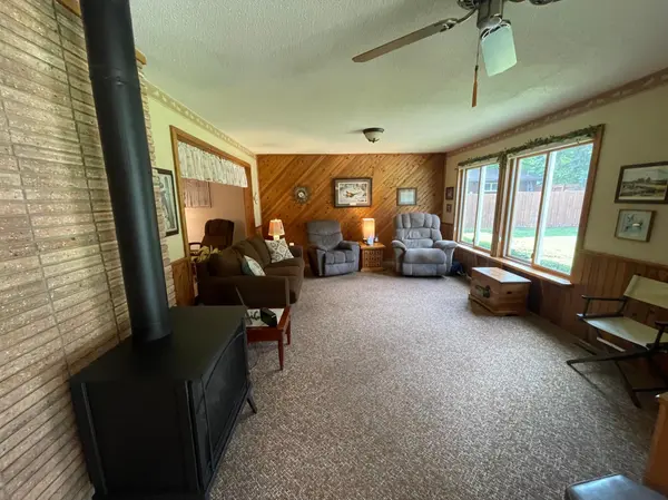 207 E Hollett ST, Tracy, MN 56175