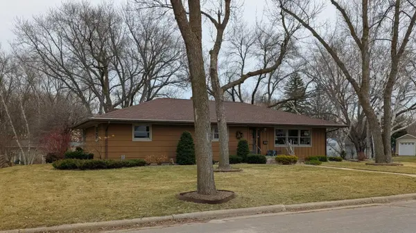 1502 N 5th ST, Montevideo, MN 56265