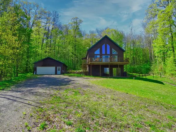 8920 Larson CT, Hayward, WI 54843