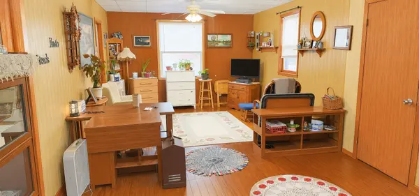 131 E Schlieman AVE, Appleton, MN 56208