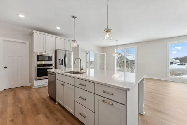 XXX Knightsbridge Ln N, Lake Elmo, MN 55042