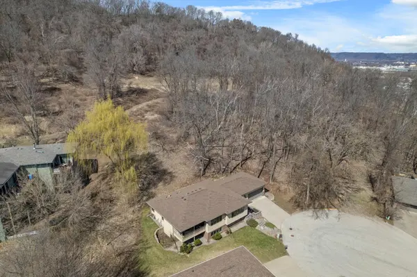 76 Rodeo DR, Winona, MN 55987