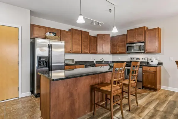 1155 Ford RD #407, Saint Louis Park, MN 55426