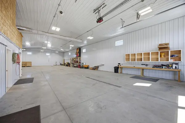 3320 39th ST S, Fargo, ND 58104