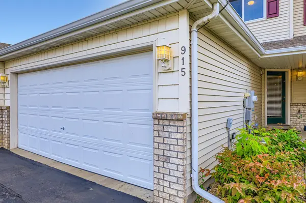 915 Harmony PATH, Norwood Young America, MN 55397