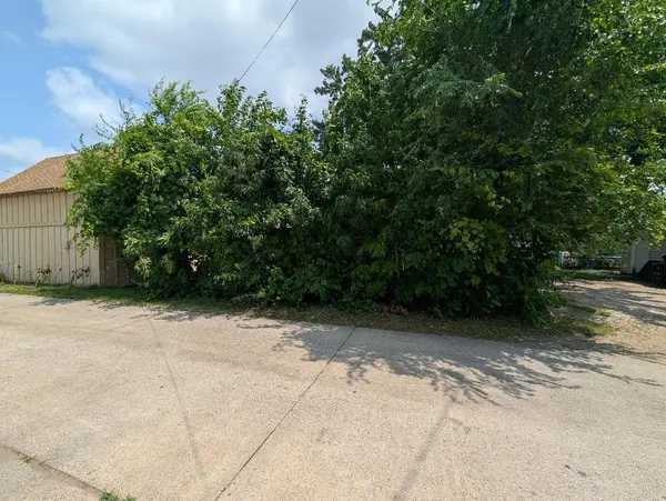3xx 2nd Ave S., South Saint Paul, MN 55075