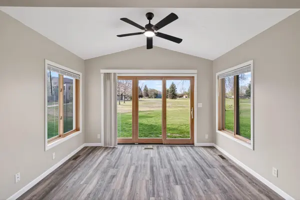 901 W Main ST, Belle Plaine, MN 56011