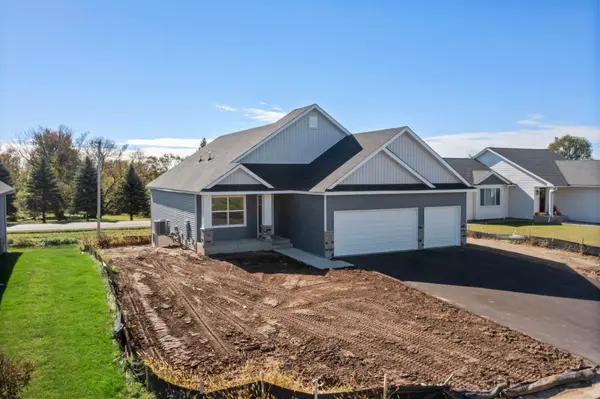 2101 Pleasant Drive, Prescott, WI 54021