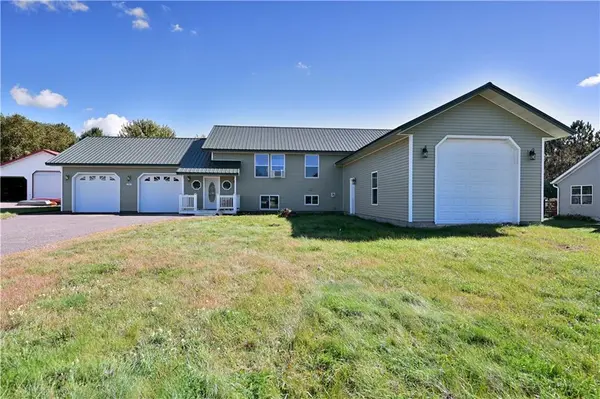 111 Reinhart DR, Shell Lake, WI 54871
