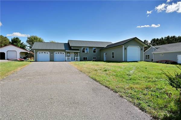111 Reinhart DR, Shell Lake, WI 54871