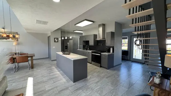 241 Pleasant ST, Dexter, MN 55926