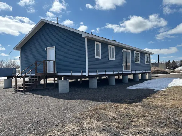 0000 4th AVE NE, East Grand Forks, MN 56721