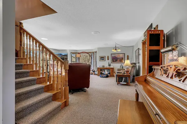 17425 Northwood DR, Paynesville Twp, MN 56362
