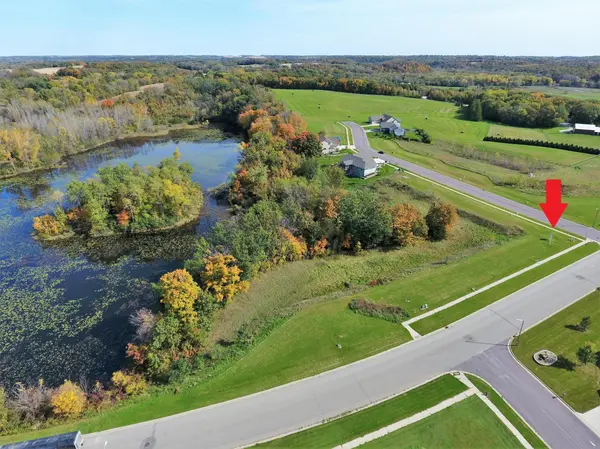 3103 Acorn TRL, Faribault, MN 55021