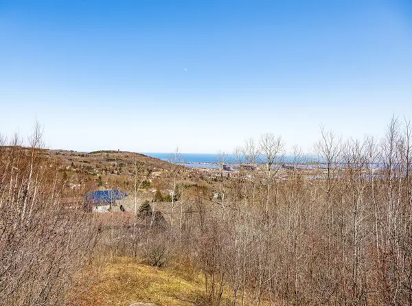 29XX W 15th St, Duluth, MN 55806