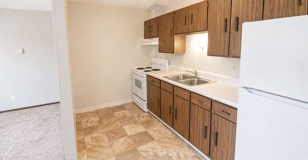 320 1st ST #1, Clinton, MN 56225