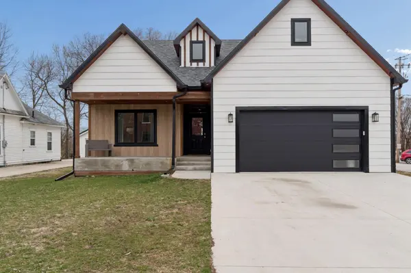97 8th ST S, Northwood, IA 50459