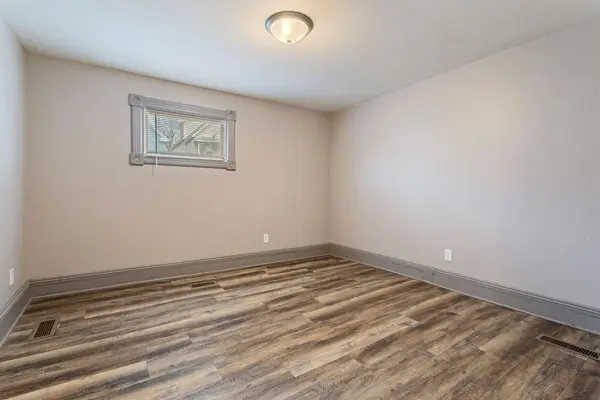 792 Duluth ST, Saint Paul, MN 55106