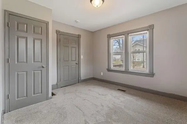 792 Duluth ST, Saint Paul, MN 55106