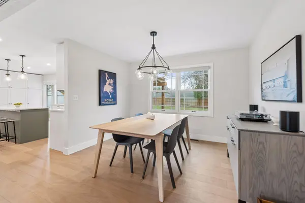 4921 Trillium LN, Edina, MN 55435